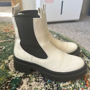 BCBGeneration Marie Platform Chelsea Boot (Women Size 8)